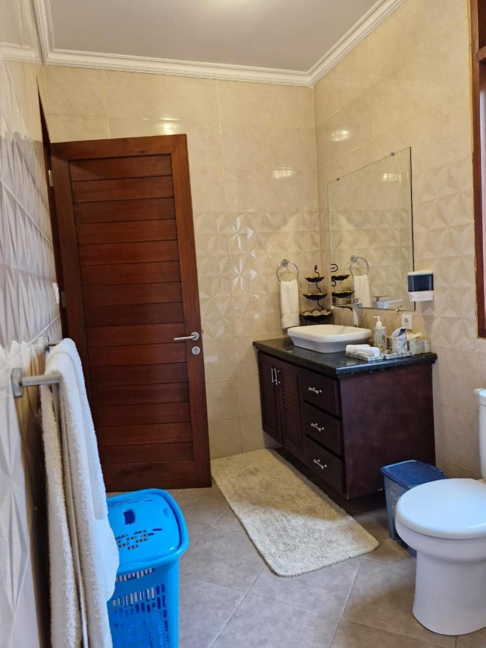Sari Ayuning Nusa Guest House レンボンガン島 エクステリア 写真